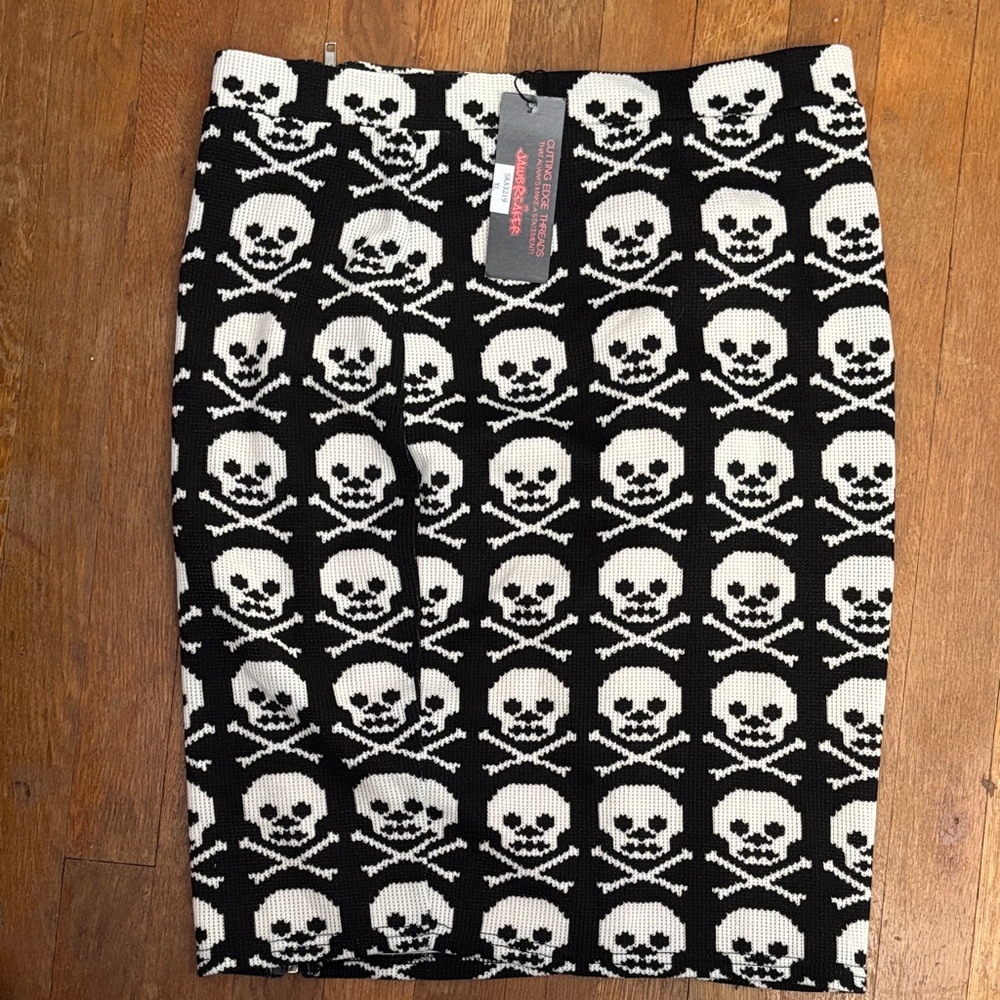 NWT XL Jawbreaker Knit Skull ☠️ Pencil Skirt
